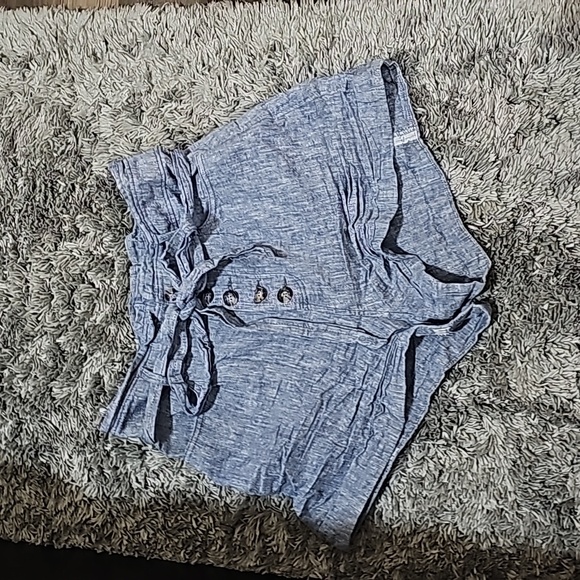 Bundle of express shorts size 4 & XS - Picture 2 of 5